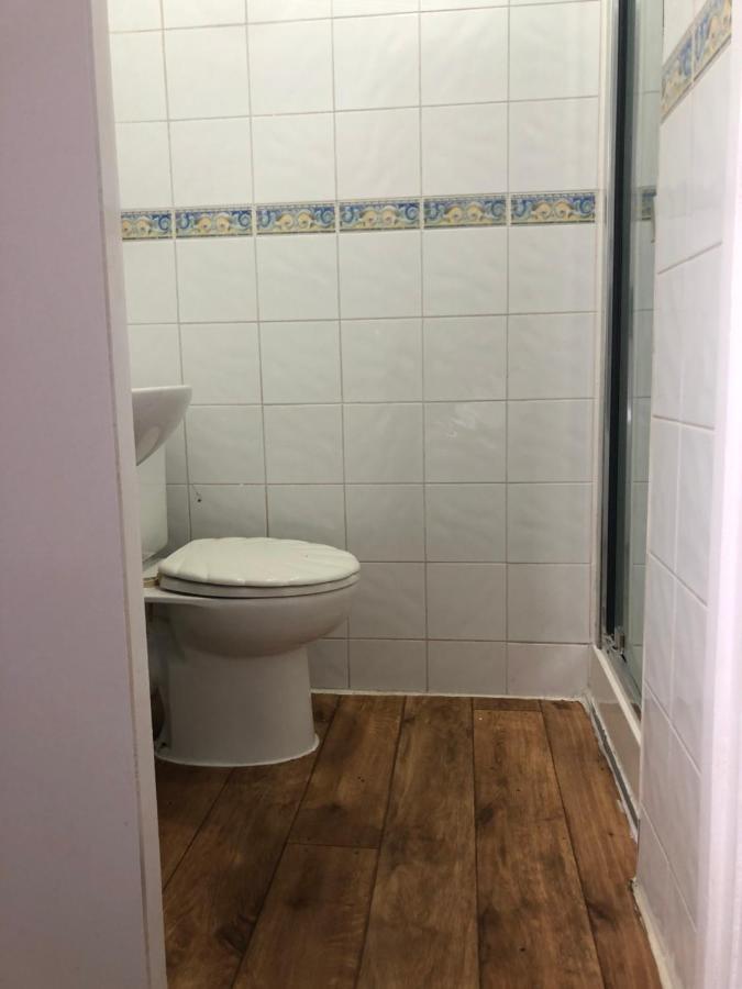 Saji Hotel Illford Илфорд Экстерьер фото