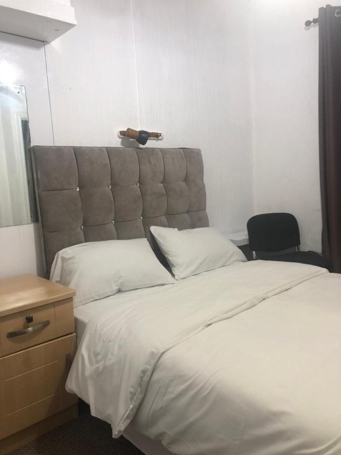 Saji Hotel Illford Илфорд Экстерьер фото