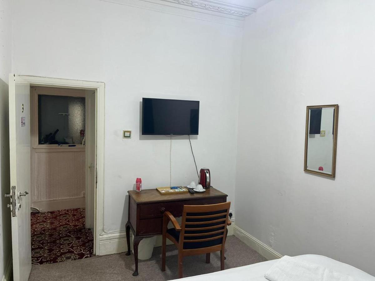 Saji Hotel Illford Илфорд Экстерьер фото