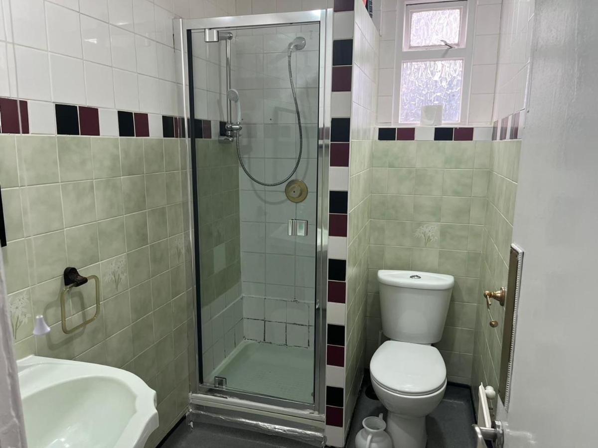 Saji Hotel Illford Илфорд Экстерьер фото